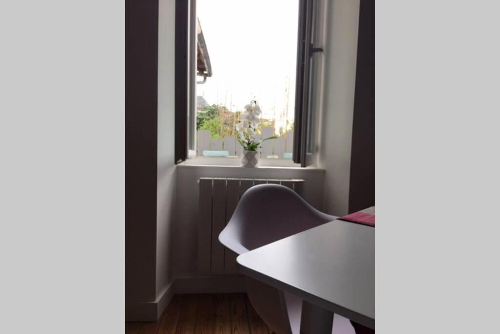 Appartement De Caractere Avec Terrasse. 라로셸 외부 사진